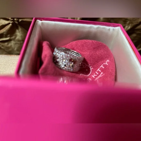 Hello Kitty Sanrio for Diamonique Hello Kitty Flower Eternity Ring size 8 1/2 🌸 - Picture 6 of 14